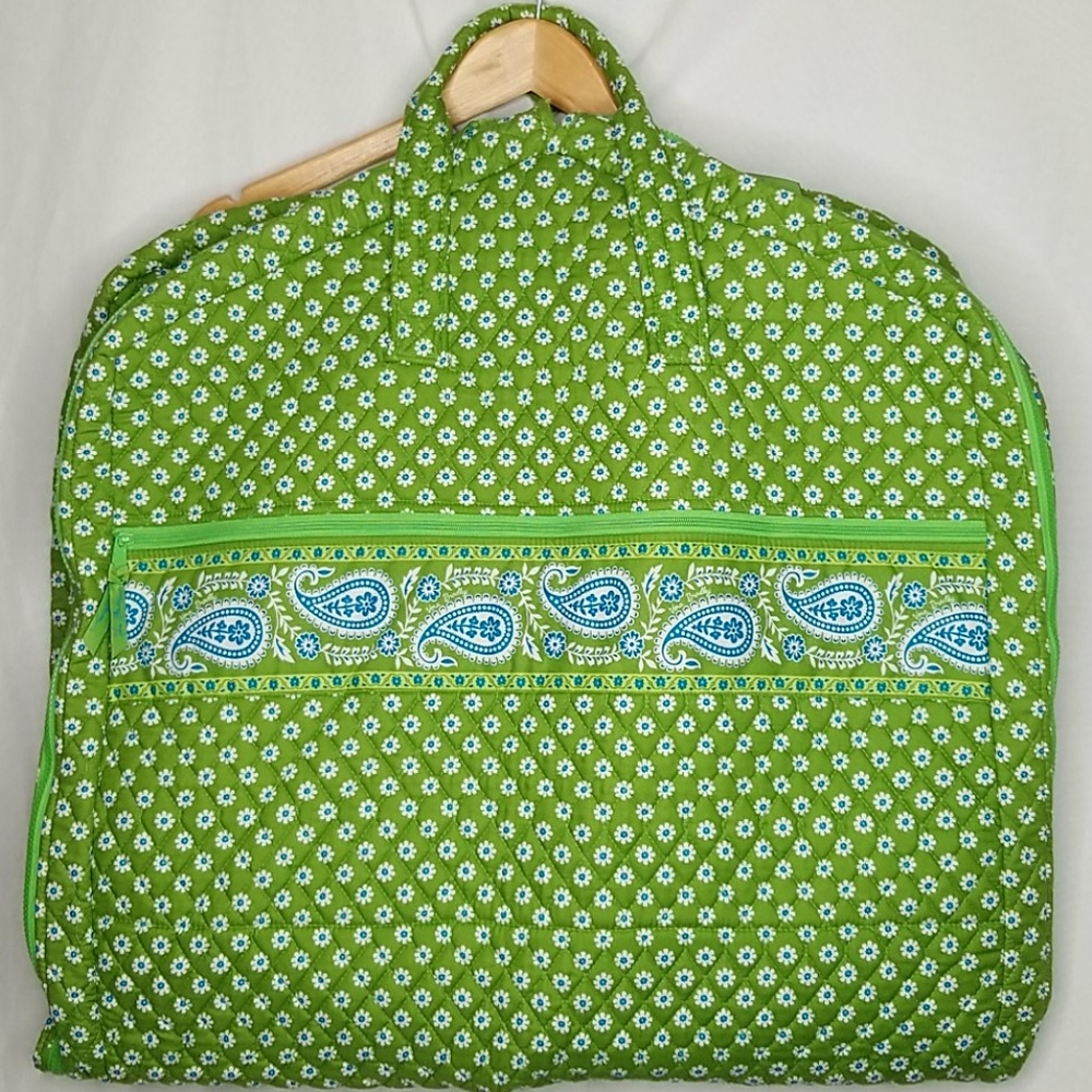 Vera Bradley retired Green Apple Garment Bag🍏